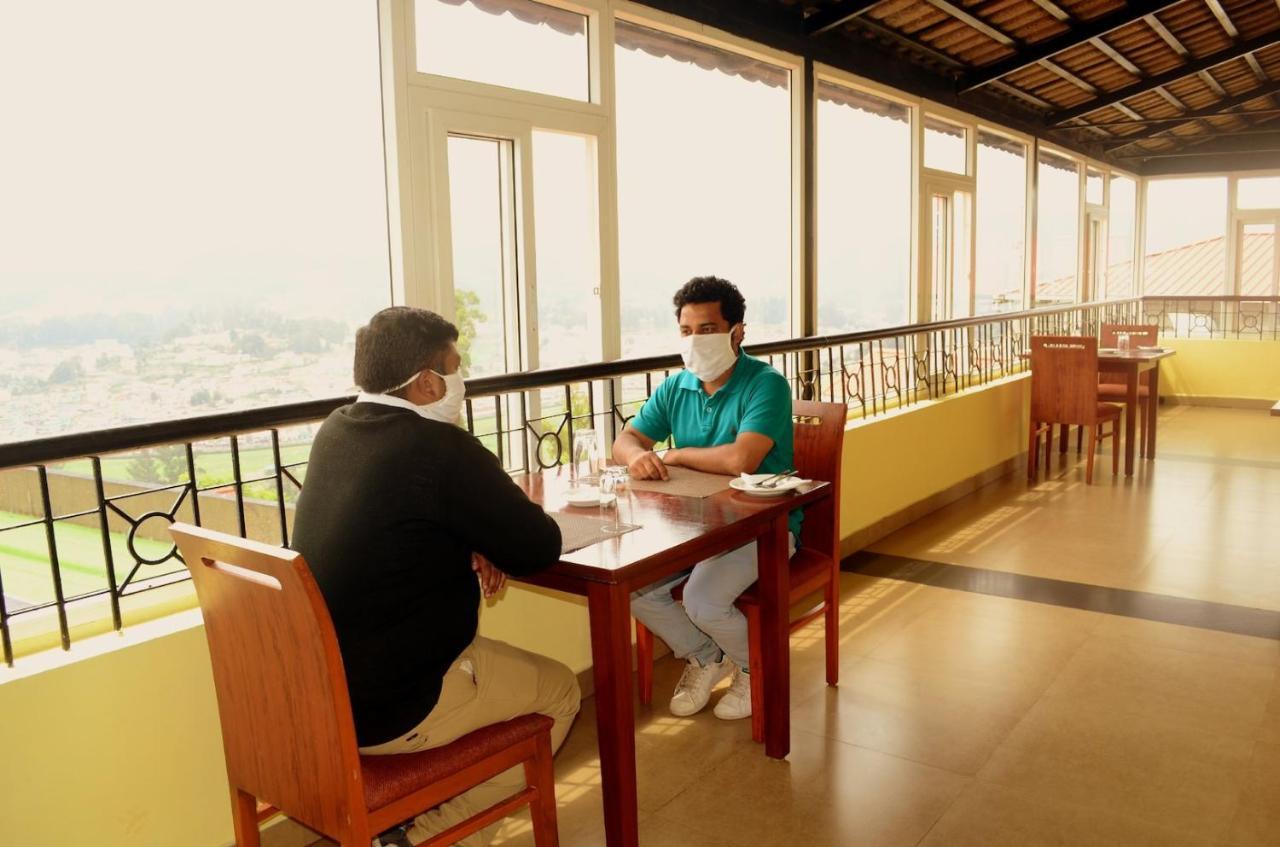Hotel Shirdi Sai Wada Экстерьер фото