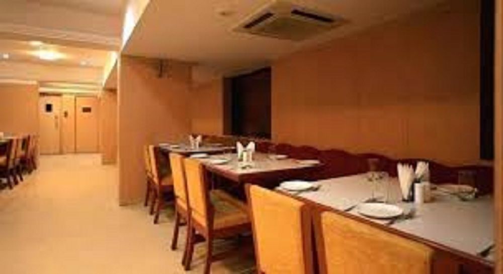 Hotel Shirdi Sai Wada Экстерьер фото